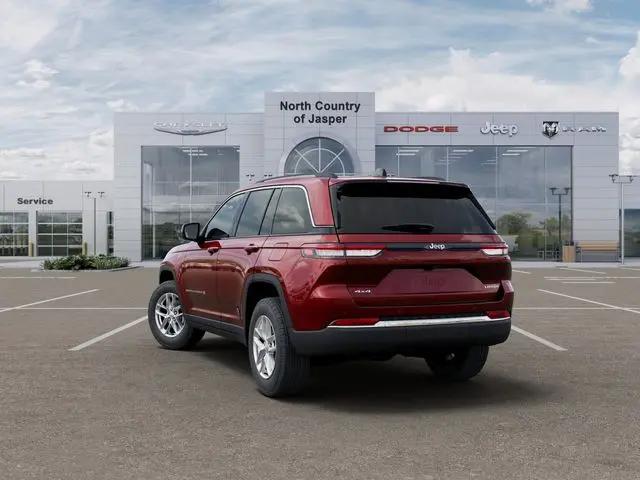 2025 Jeep Grand Cherokee Laredo X 4x4
