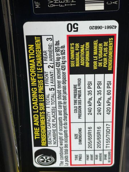 2022 Toyota Camry LE Hybrid