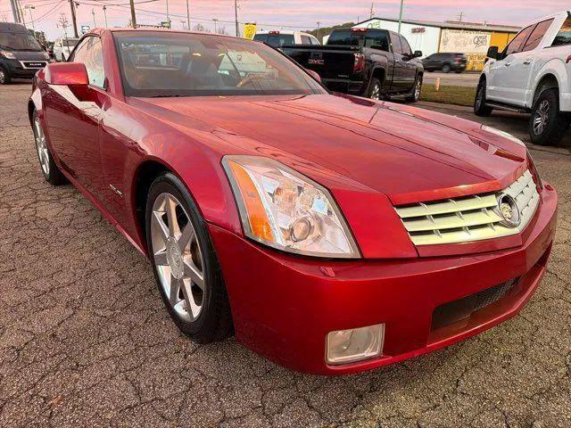 2005 Cadillac XLR Standard