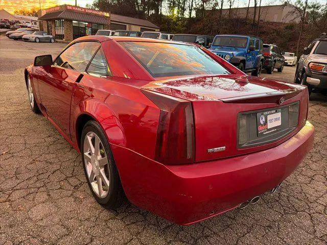2005 Cadillac XLR Standard