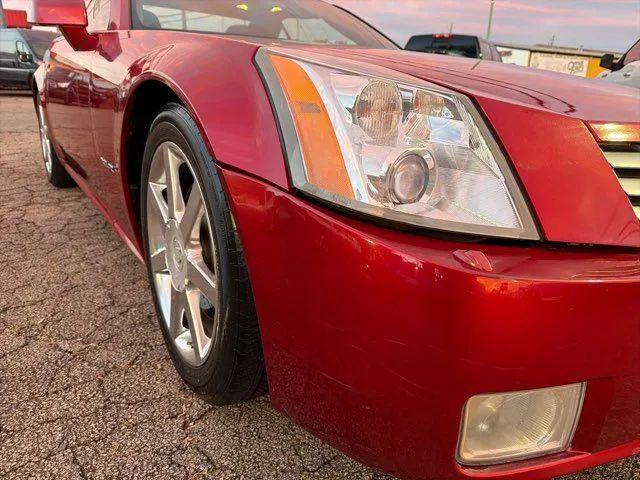 2005 Cadillac XLR Standard