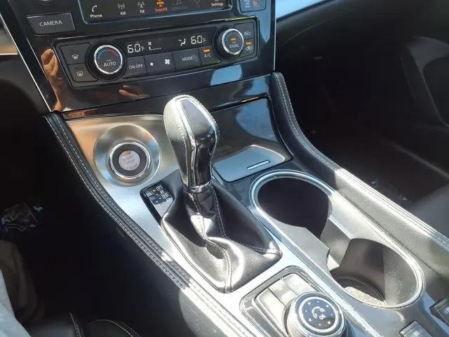 2023 Nissan Maxima SV Xtronic CVT
