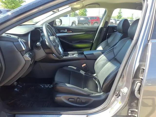 2023 Nissan Maxima SV Xtronic CVT