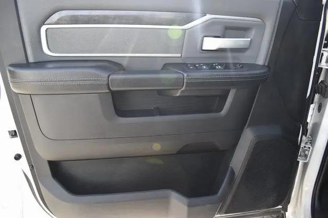 2021 Ram 3500 Big Horn Crew Cab 4x4 6'4" Box