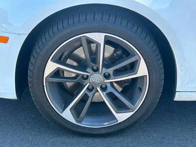 2019 Audi A4 40 Premium