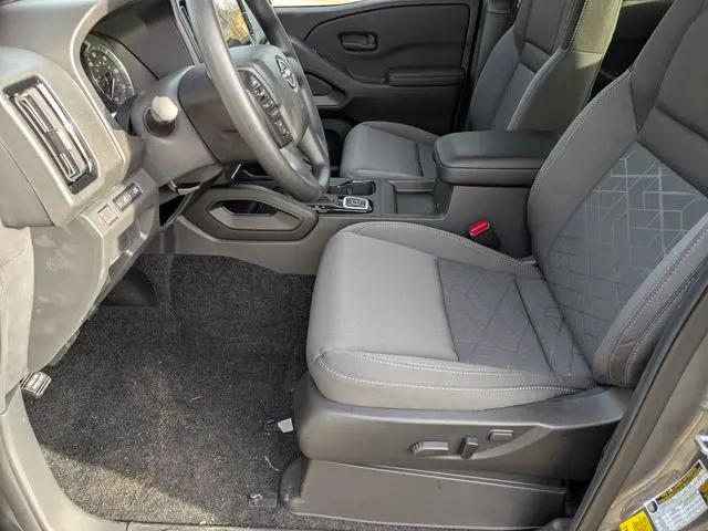 2026 Nissan Frontier Crew Cab SV 4x4