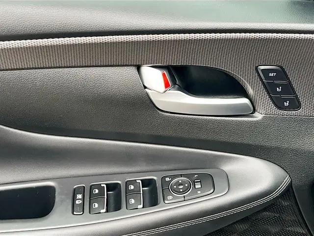 2020 Hyundai Santa Fe Limited 2.0T