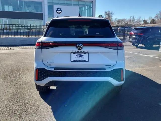 2026 Volkswagen Tiguan SE R-Line Black