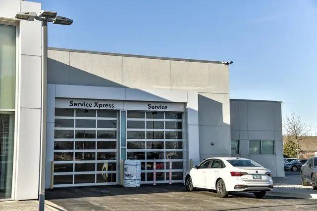 2026 Volkswagen Atlas Cross Sport SEL Premium R-Line
