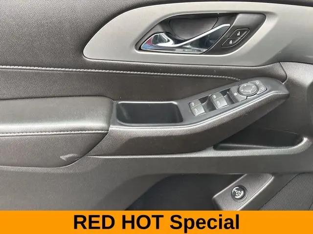 2022 Chevrolet Traverse AWD LT Cloth