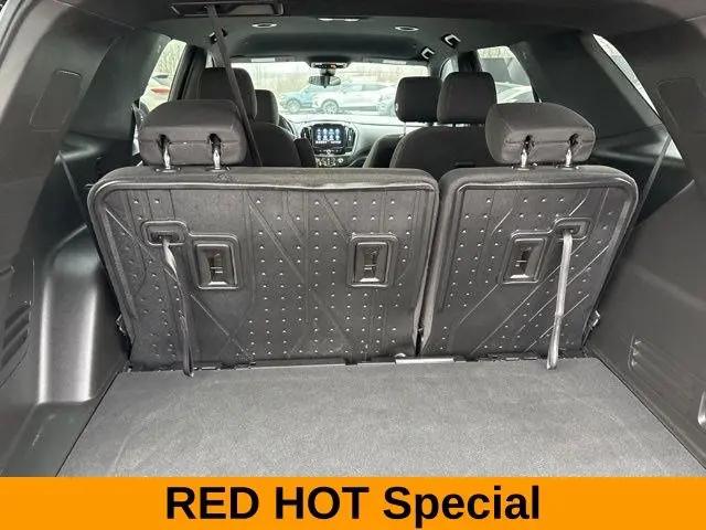 2022 Chevrolet Traverse AWD LT Cloth