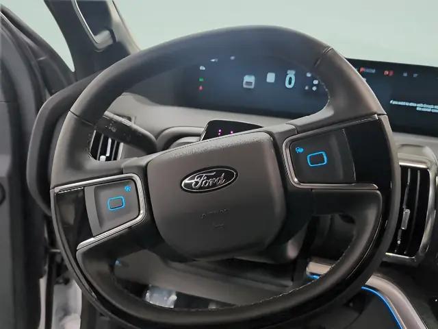 2025 Ford Expedition Platinum MAX