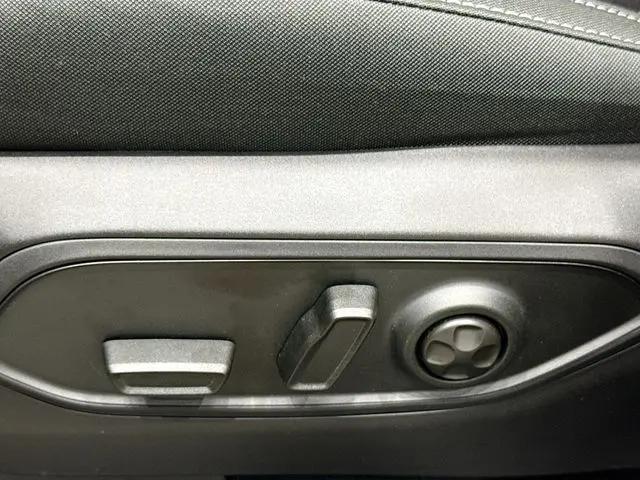 2025 Jeep Grand Cherokee L Laredo 4x4