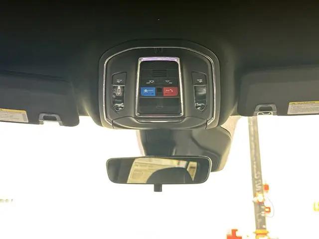 2025 Jeep Grand Cherokee L Laredo 4x4