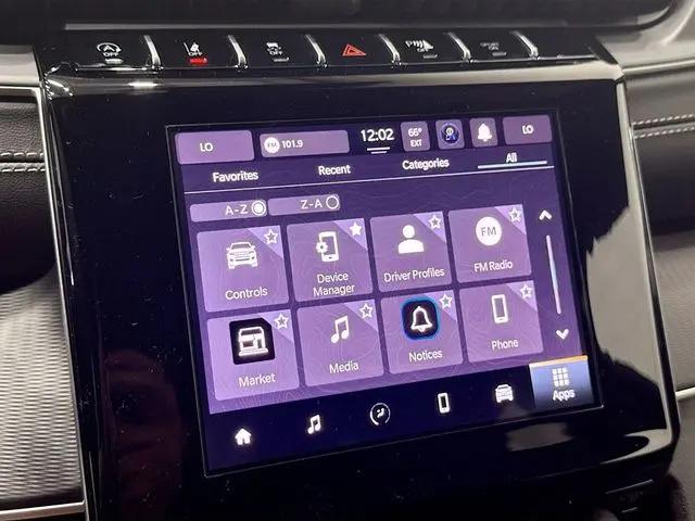 2025 Jeep Grand Cherokee L Laredo 4x4