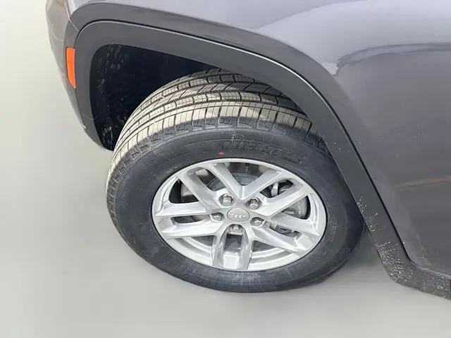 2025 Jeep Grand Cherokee L Laredo 4x4