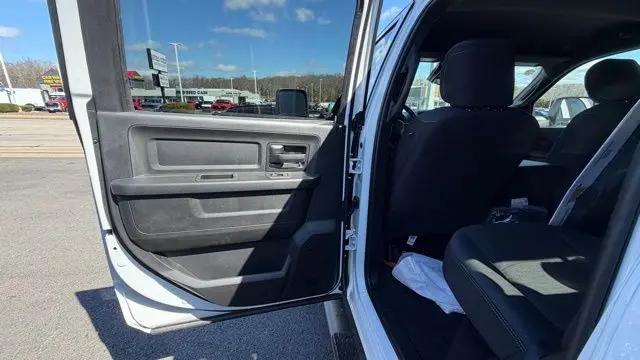 2026 Ram 3500 Tradesman Crew Cab 4x4 6'4" Box