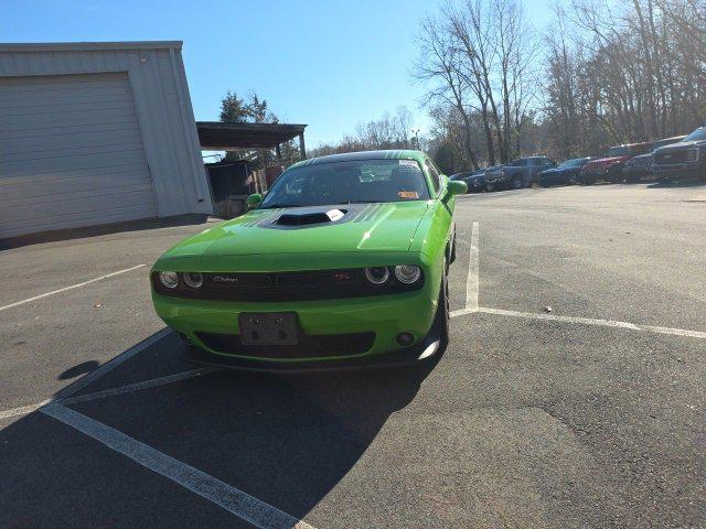 2017 Dodge Challenger 392 Hemi Scat Pack Shaker