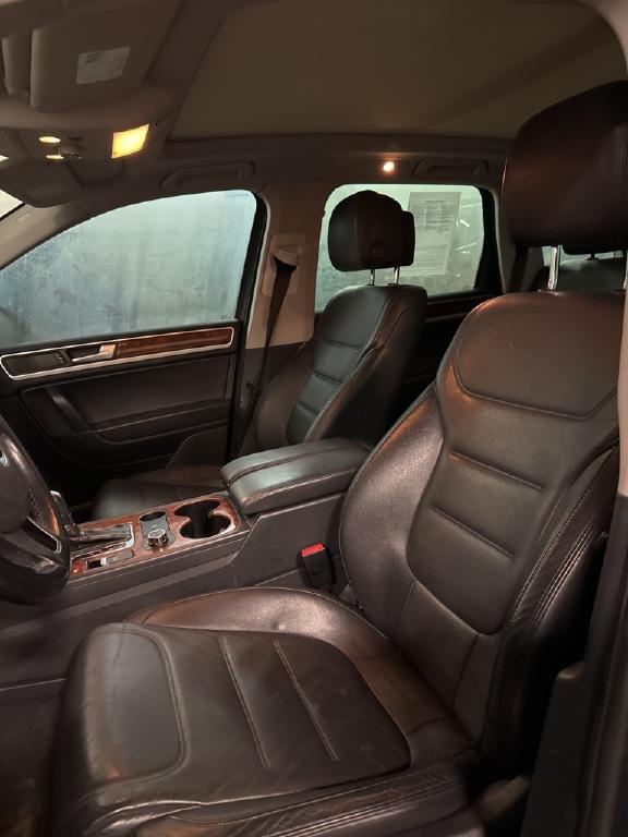 2012 Volkswagen Touareg TDI Lux 2012 Volkswagen Touareg TDI Lux