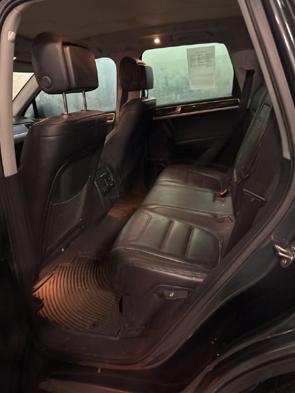 2012 Volkswagen Touareg TDI Lux 2012 Volkswagen Touareg TDI Lux