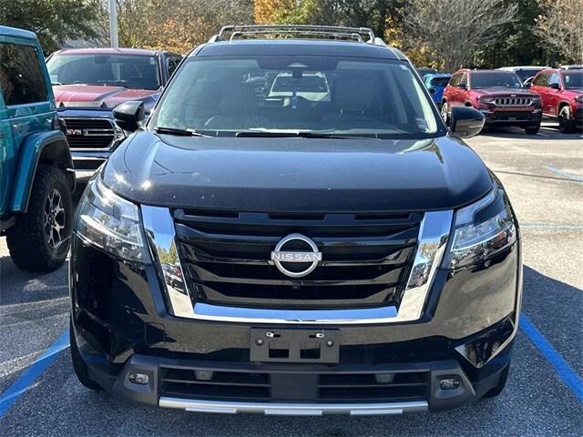 2023 Nissan Pathfinder SL FWD 2023 Nissan Pathfinder SL FWD