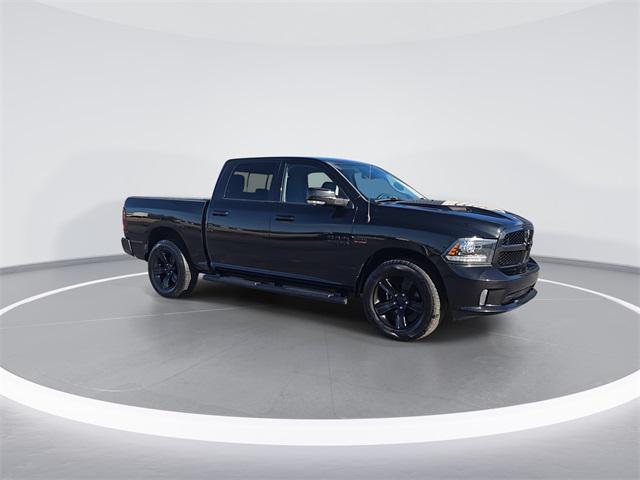 2017 RAM 1500 Night Crew Cab 4x4 57 Box