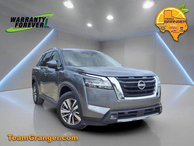 2022 Nissan Pathfinder SL 4WD