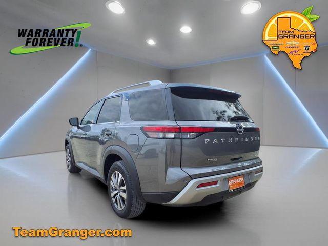 2022 Nissan Pathfinder SL 4WD