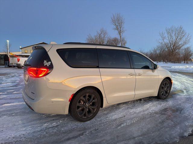 2020 Chrysler Pacifica Limited 2020 Chrysler Pacifica Limited