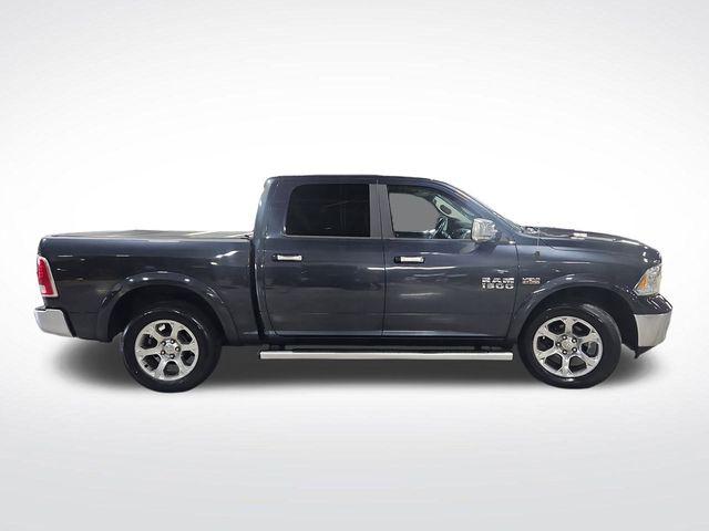 2017 RAM 1500 Laramie Crew Cab 4x4 57 Box 2017 RAM 1500 Laramie Crew Cab 4x4 57 Box