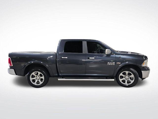 2017 RAM 1500 Laramie Crew Cab 4x4 57 Box