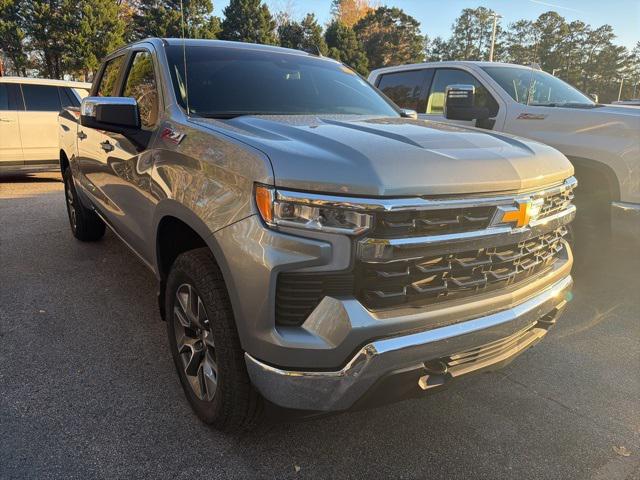 2023 Chevrolet Silverado 1500 4WD Crew Cab Standard Bed LT