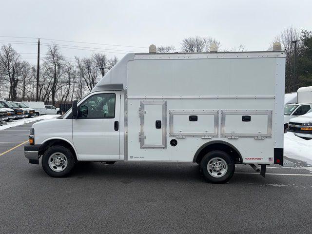 2025 Chevrolet Express Cutaway Work Van