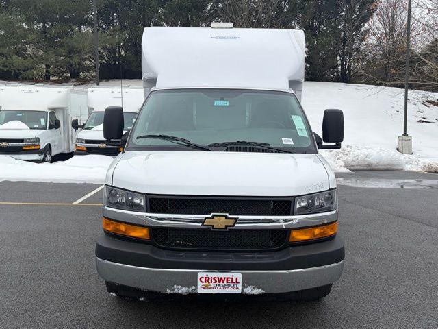 2025 Chevrolet Express Cutaway Work Van