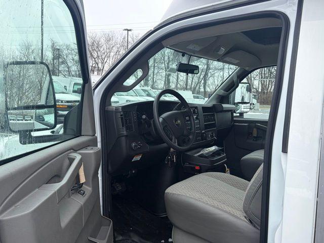 2025 Chevrolet Express Cutaway Work Van