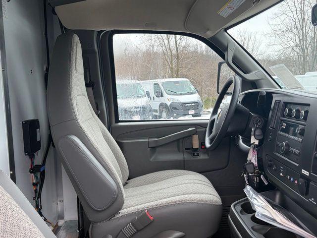 2025 Chevrolet Express Cutaway Work Van