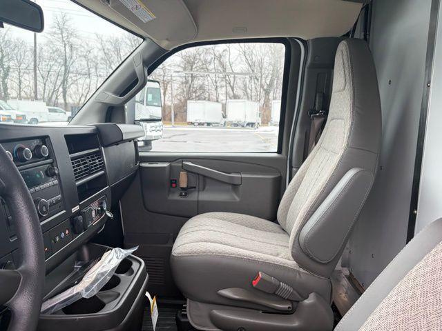 2025 Chevrolet Express Cutaway Work Van