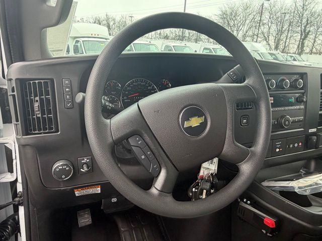 2025 Chevrolet Express Cutaway Work Van