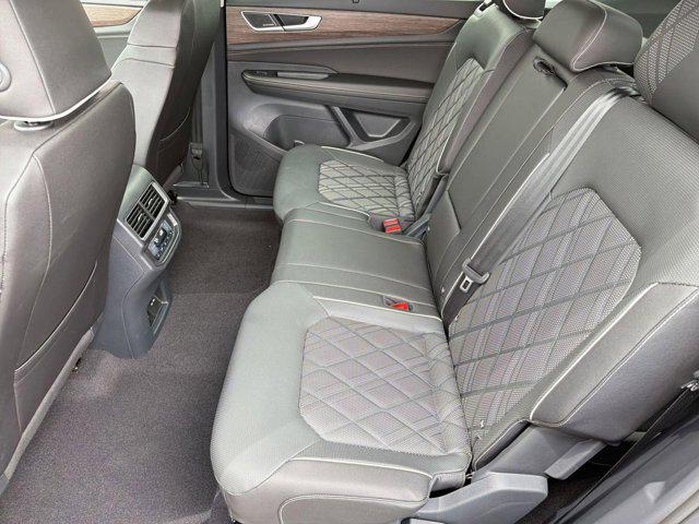 2026 Volkswagen Atlas SEL Premium R-Line