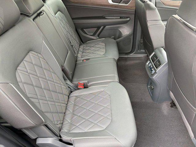 2026 Volkswagen Atlas SEL Premium R-Line