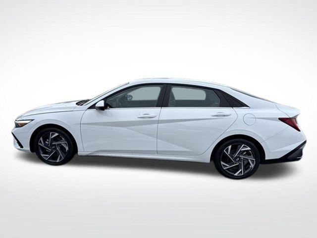 2025 Hyundai Elantra Hybrid Limited