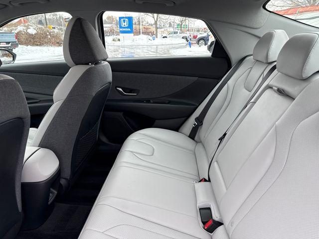 2025 Hyundai Elantra Hybrid Limited