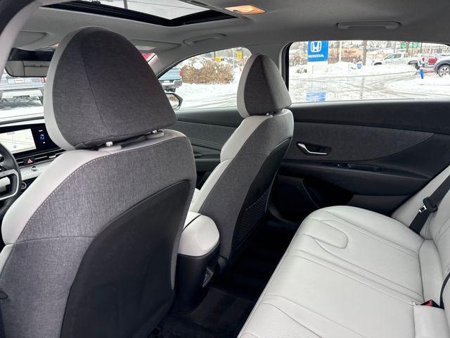 2025 Hyundai Elantra Hybrid Limited