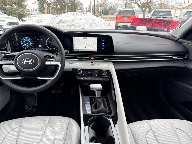 2025 Hyundai Elantra Hybrid Limited