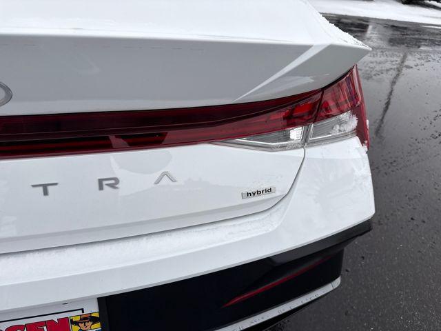 2025 Hyundai Elantra Hybrid Limited