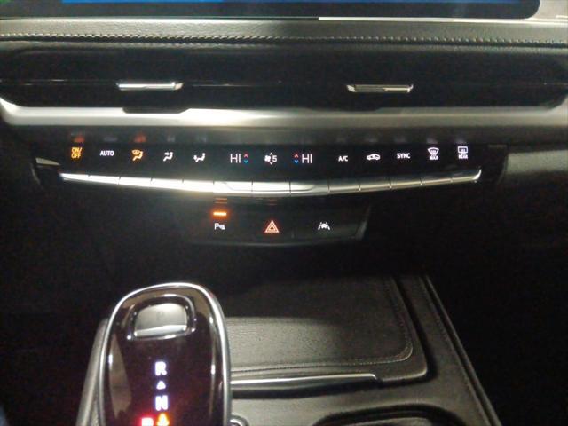 2025 Cadillac XT4 AWD Premium Luxury