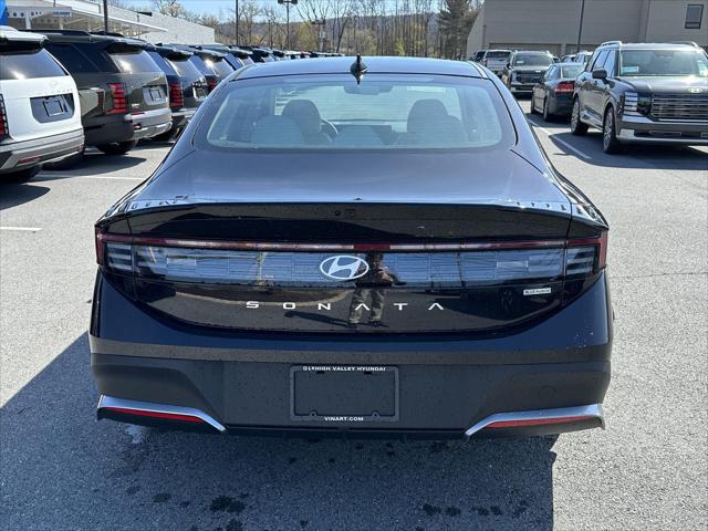 2026 Hyundai Sonata Hybrid Blue