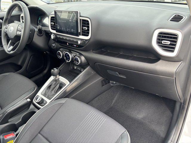 2026 Hyundai Venue SEL w/Two-Tone Roof