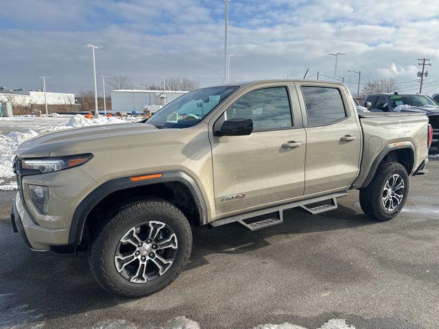 2024 GMC Canyon 4WD AT4