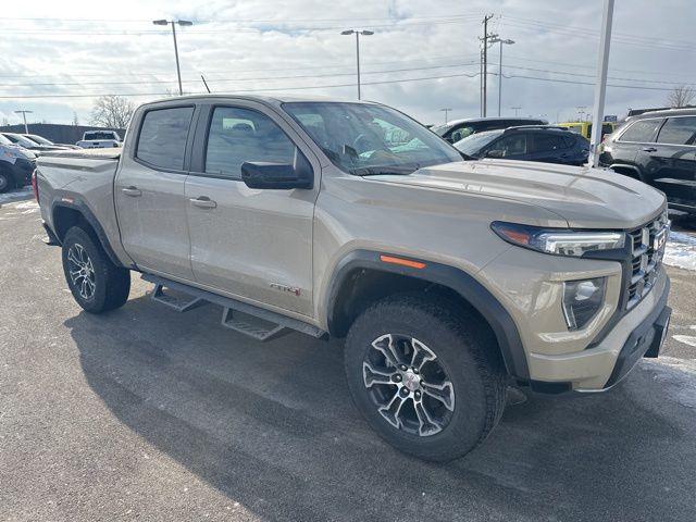 2024 GMC Canyon 4WD AT4